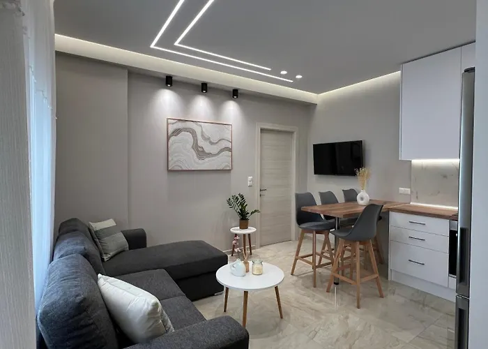 Oroa Apts